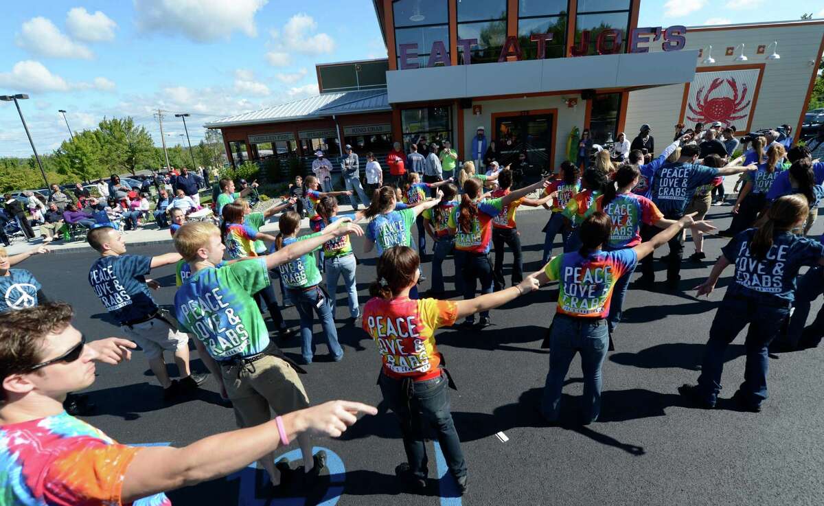 Lines form for Joe's Crab Shack