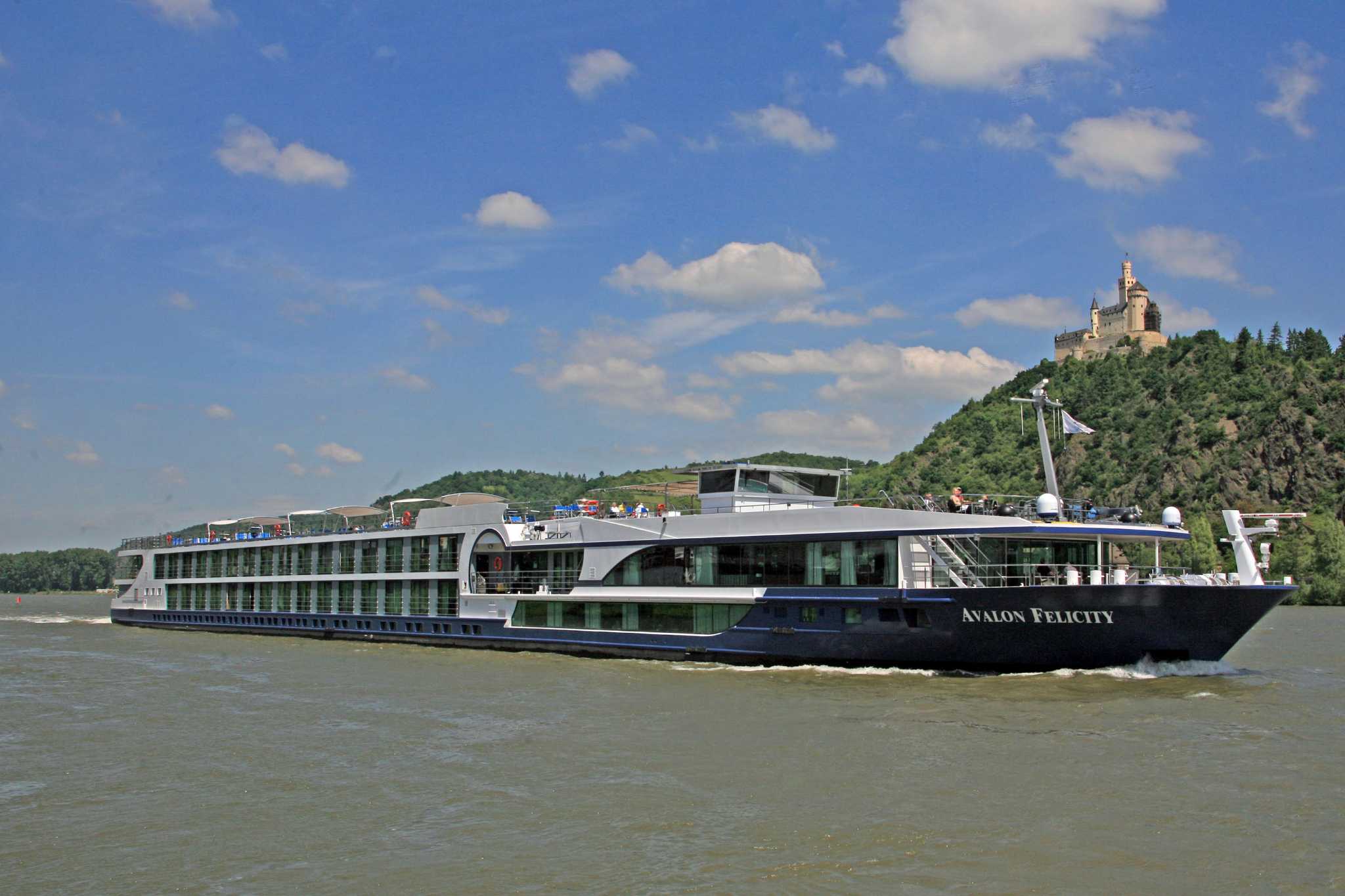 Cruising on the romantic Rhine