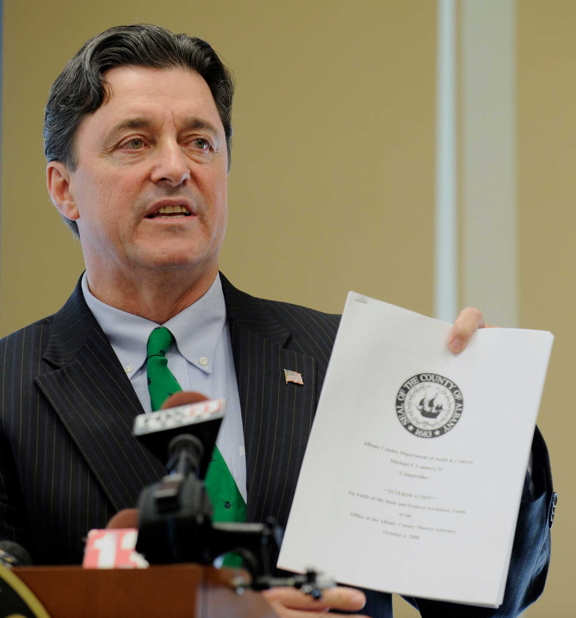 Inside Politics: Conners vows to protect staff's credit