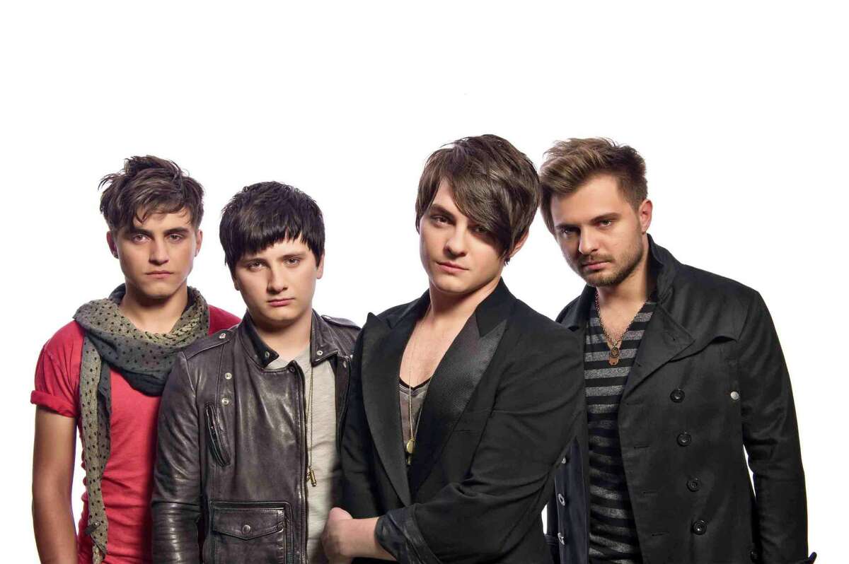 Brothers Ruslan, Nikita, Yan and Illarion Odnoralov make up the Christian contemporary band "Everfound."