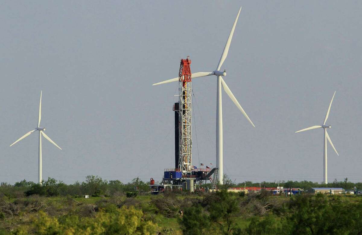 Don't blame wind farms for the dearth of new power plants in Texas. The state's abundance of cheap natural gas is the real reason.