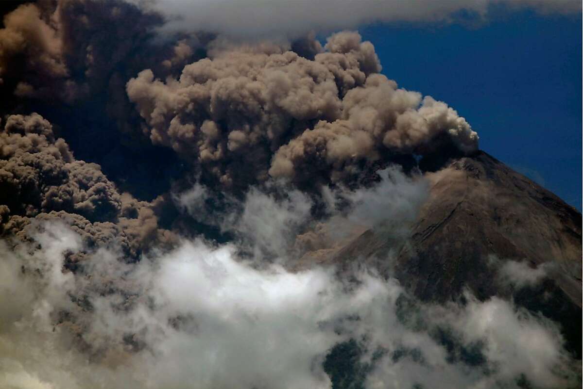 guatemala city airport volcano eruption