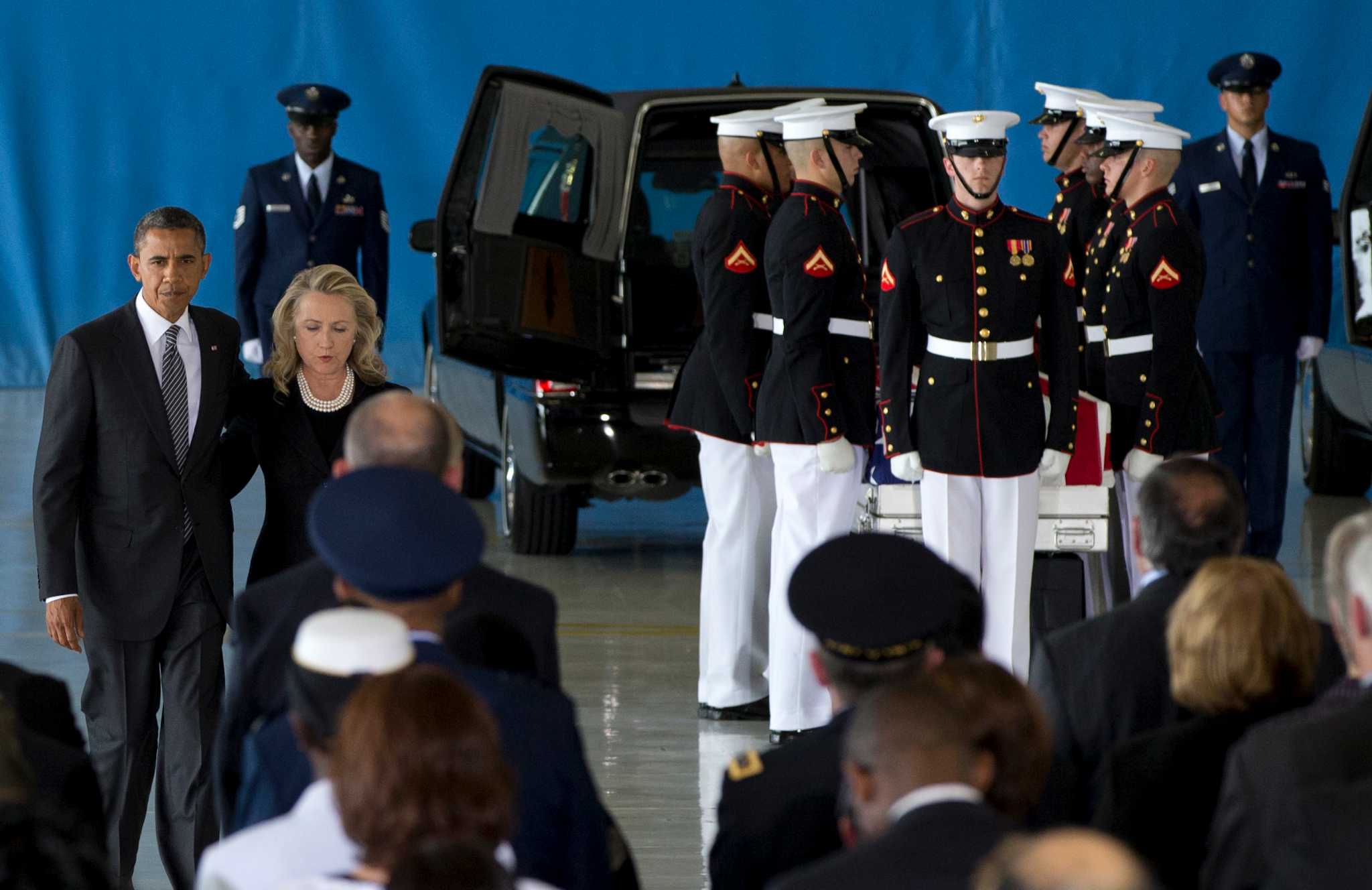 Американский подданный. Hillary Clinton Kills Special Forces in Benghazi 4 Dead.