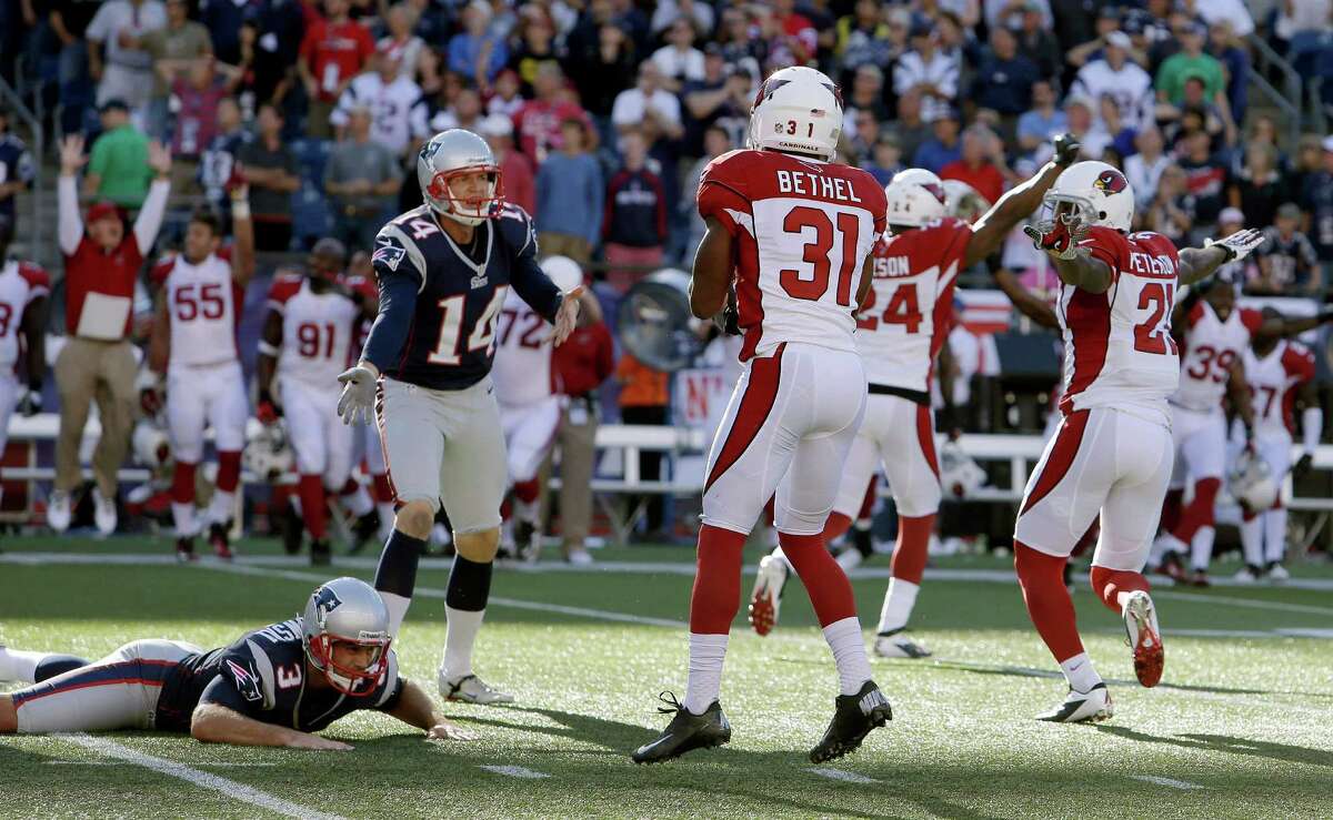 Cardinals Shock Patriots At Home