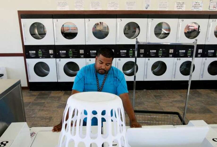 wash clothes