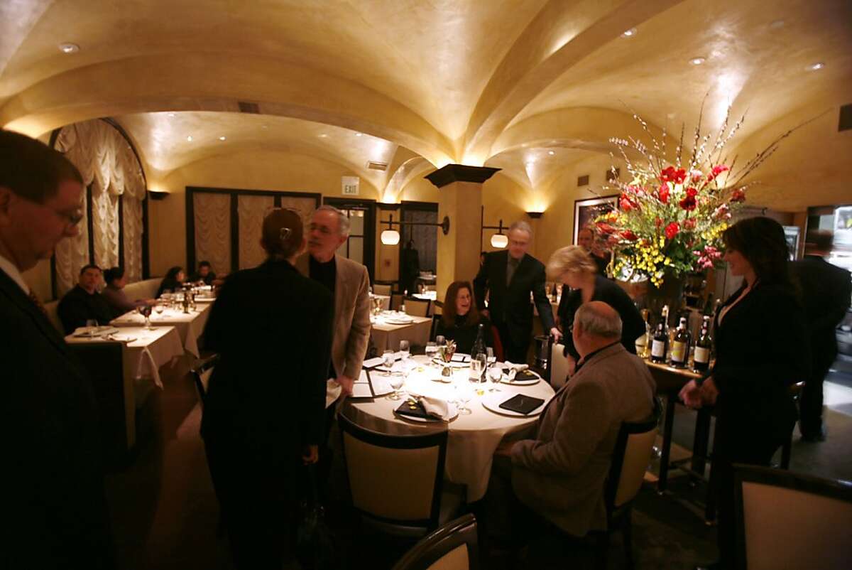 SONOMA23_063_cl.JPG Story on Sonoma county's growing pains as its wine tourism grows. Photo of the dining room at Cyrus in Healdsburg. Event on 1/26/07 in Healdsburg. photo by Craig Lee / The Chronicle