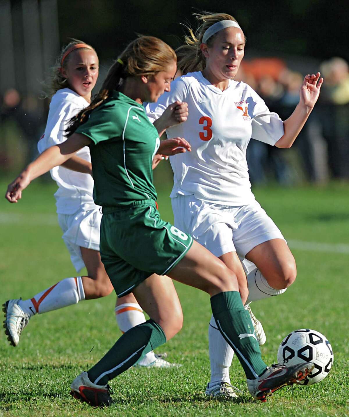 Shen Foils Tough Rival Bethlehem