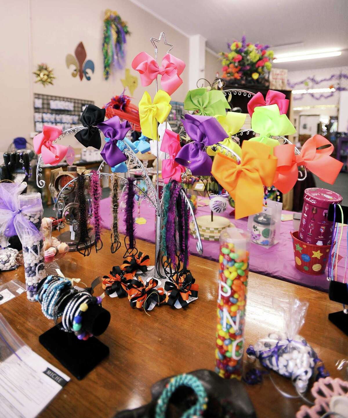 cat5 Port Neches Avenue is getting a quirky, artistic facelift