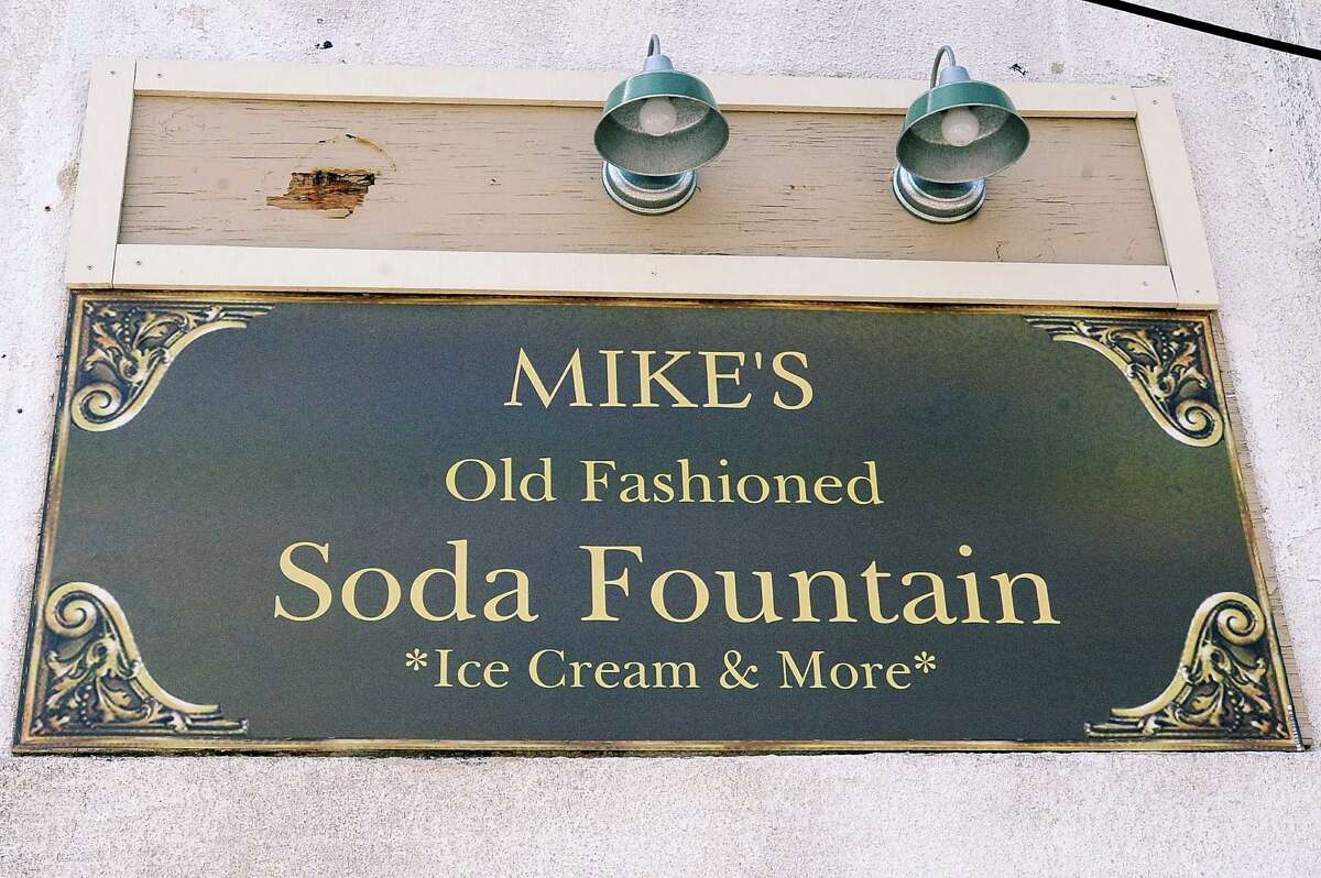 cat5 Port Neches Avenue is getting a quirky, artistic facelift