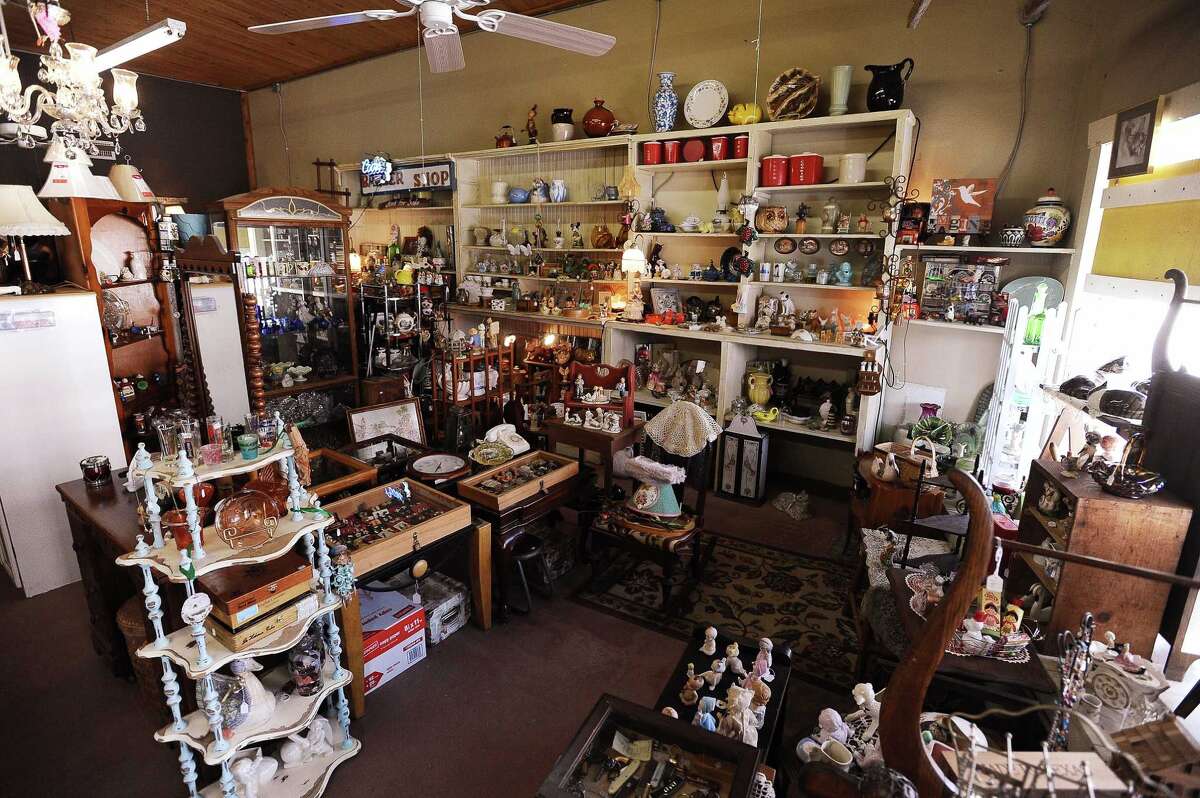 cat5 Port Neches Avenue is getting a quirky, artistic facelift