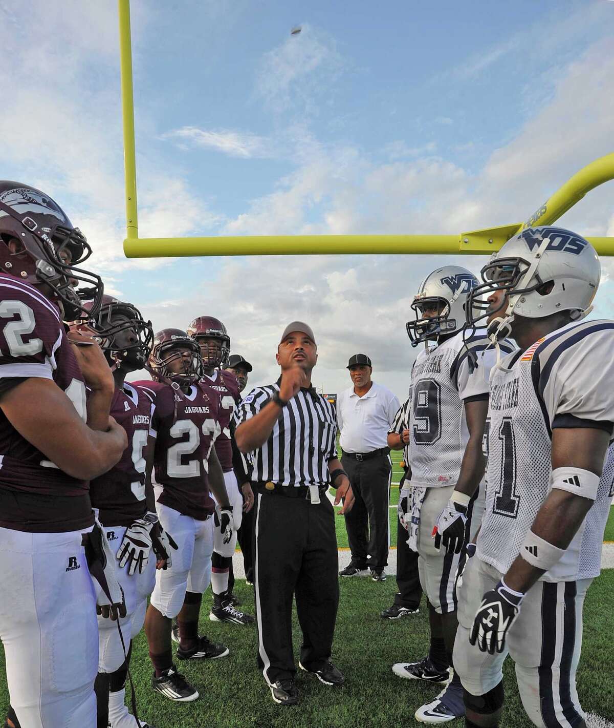 Coin toss coach strategies vary