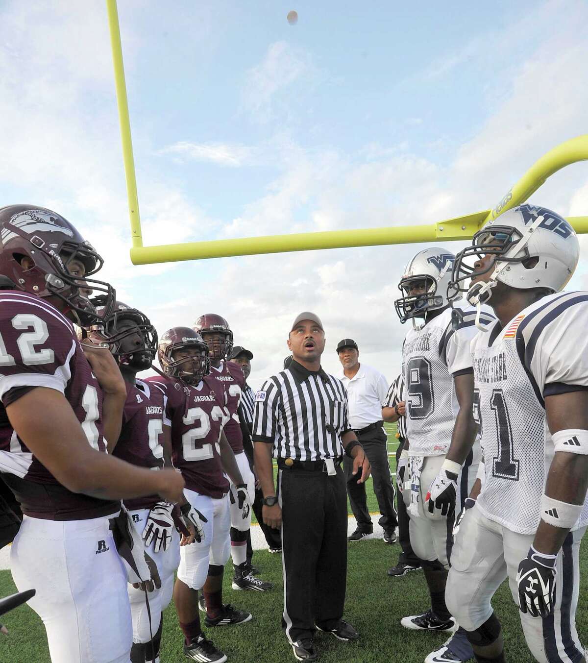 Coin toss coach strategies vary