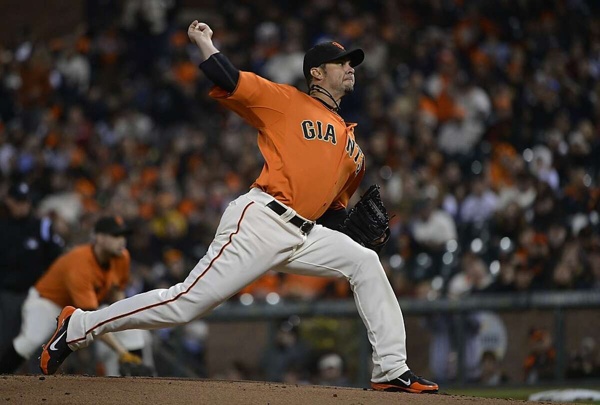 Vogelsong returns to form in Giants' win