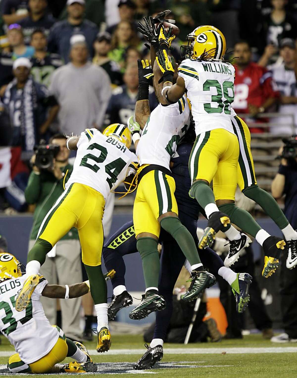 Photos: Seahawks Stun Packers On Final Play