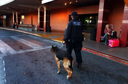 San Antonio Park And Airport Police Sue To Get Pay Equity