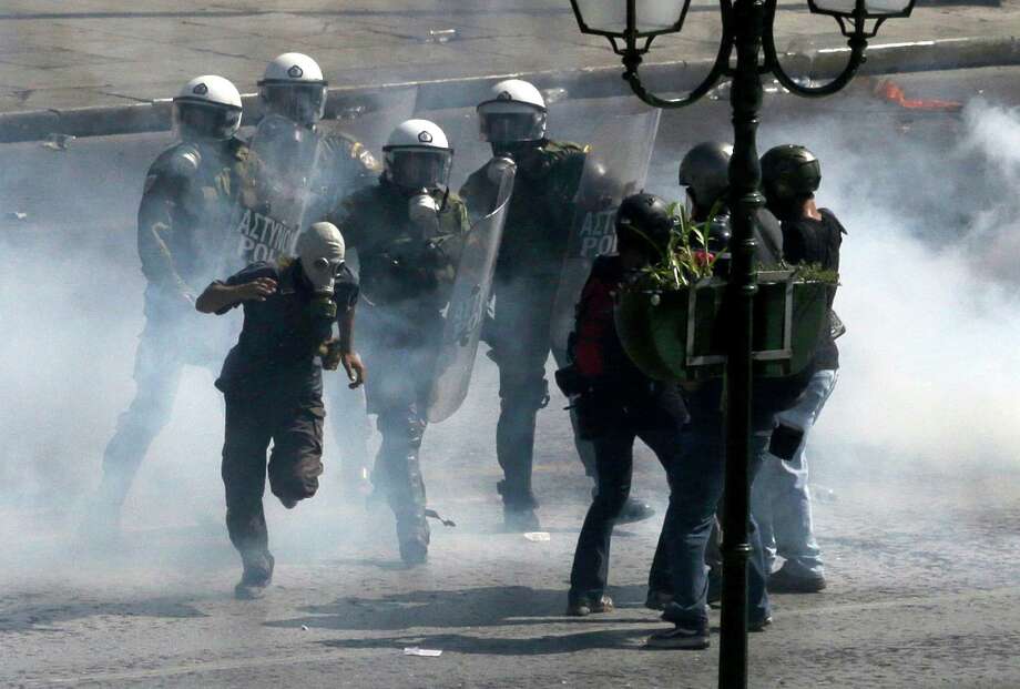 Riots in Greece - Times Union