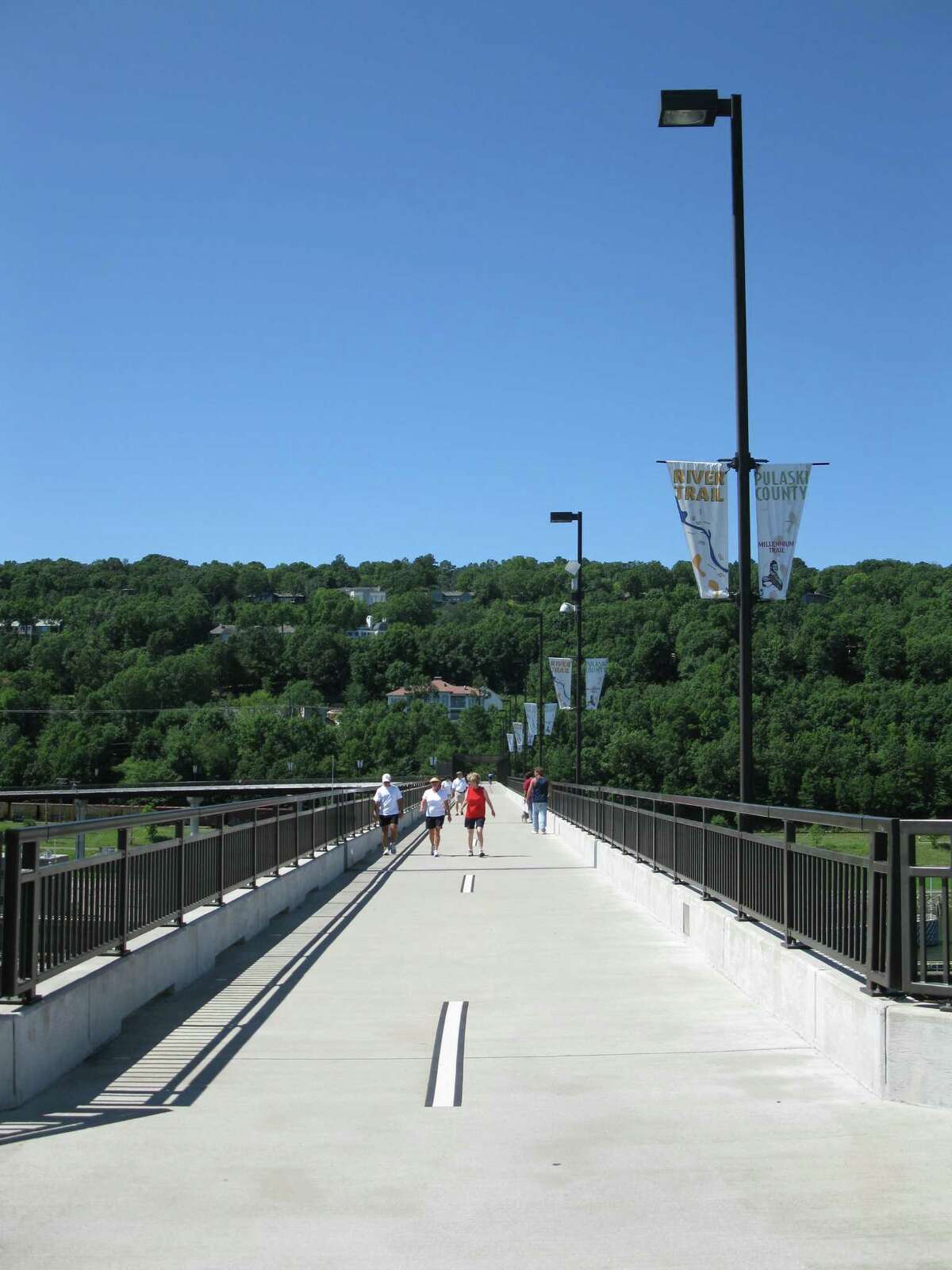 There's a big dam bridge in Little Rock