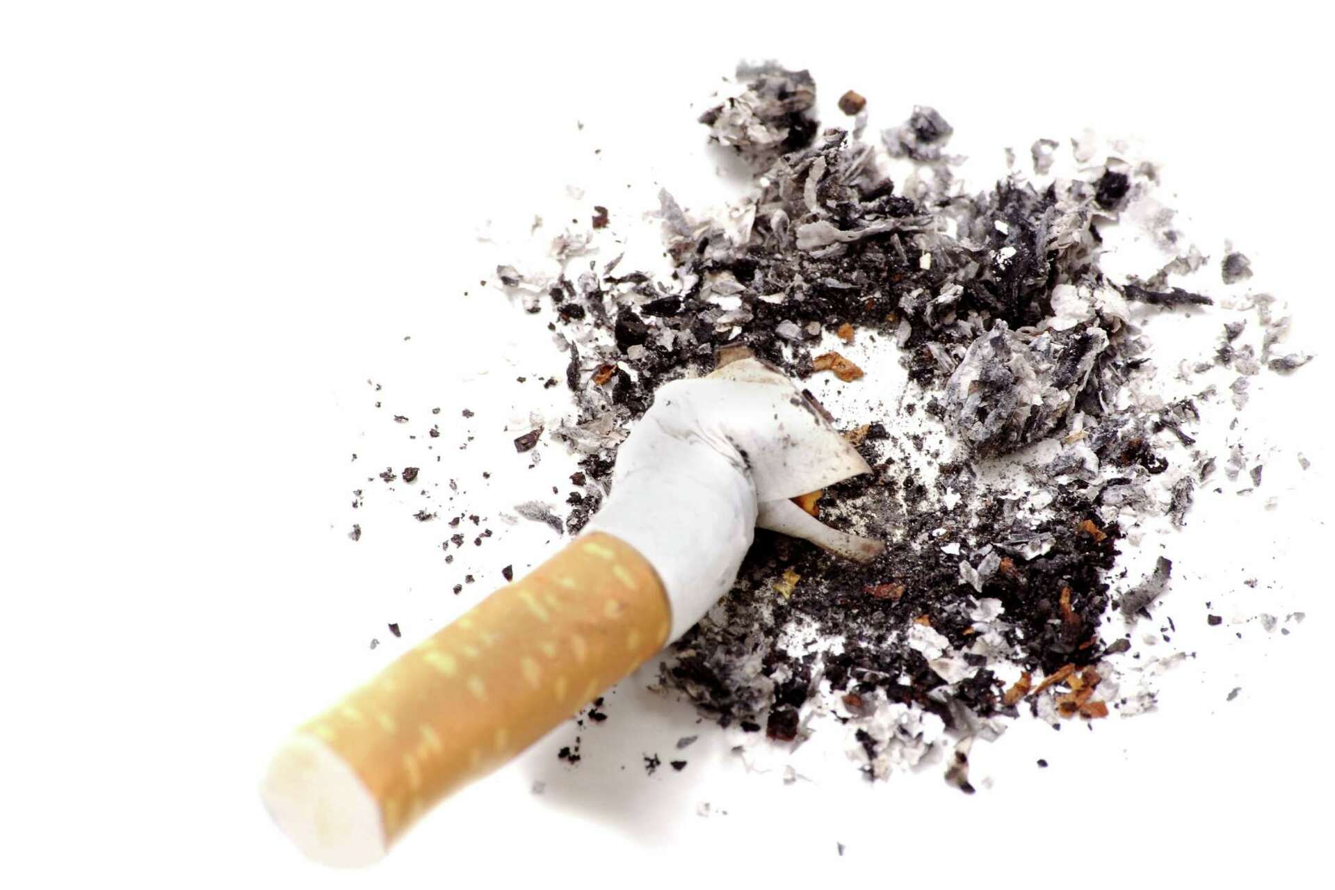 Hospitals turn away applicants who smoke