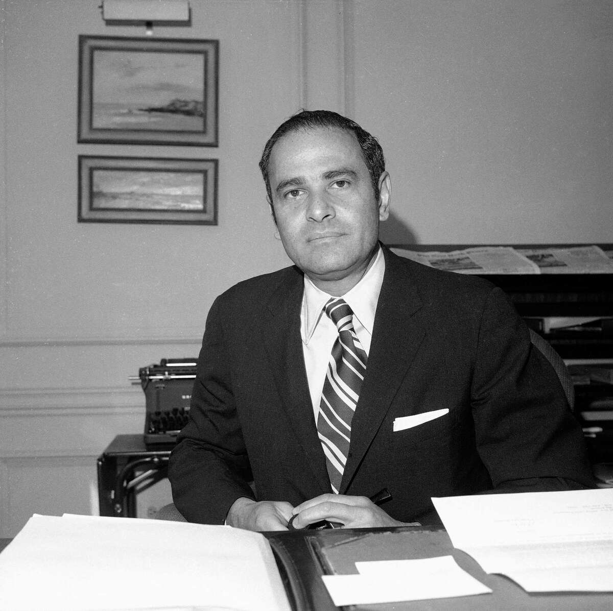 Ex-NY Times publisher Arthur Ochs Sulzberger dies