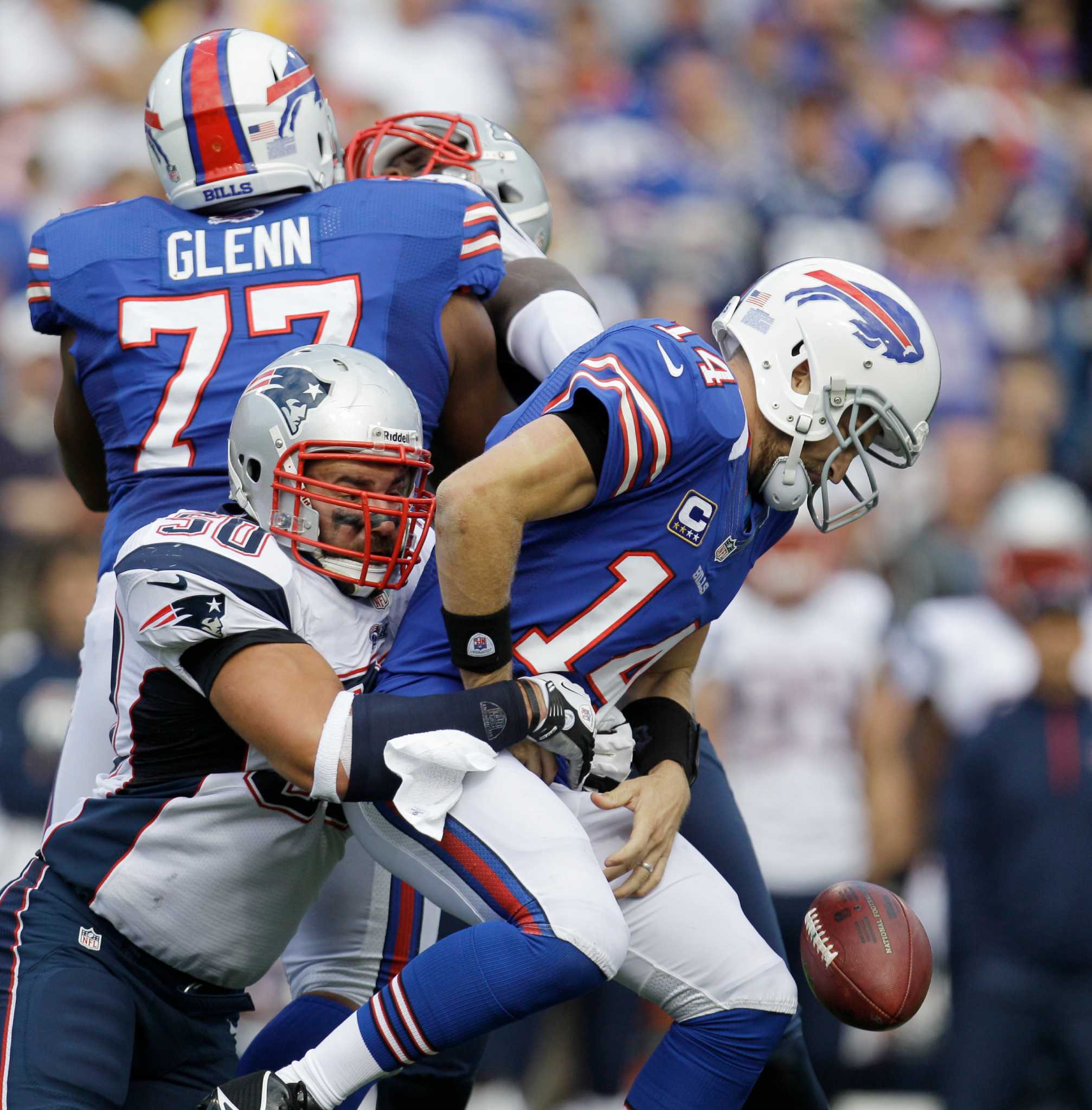 Brady Leads Pats To 52-28 Rout Of Bills