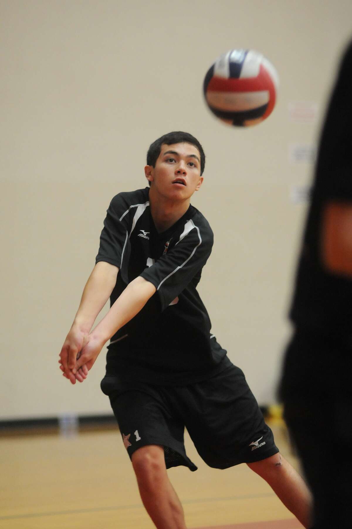 Volleyball: Size, athleticism puts St. John's boys in the title hunt