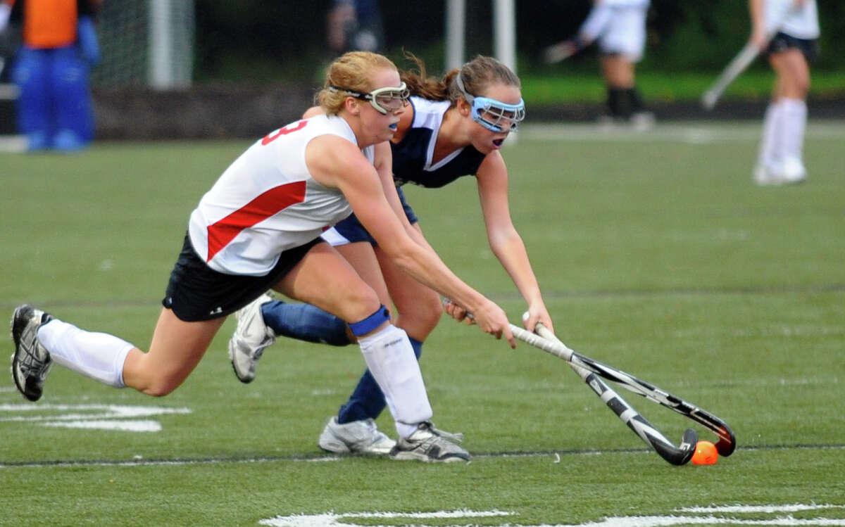 New Canaan field hockey team shuts out Staples as Falcone scores twice