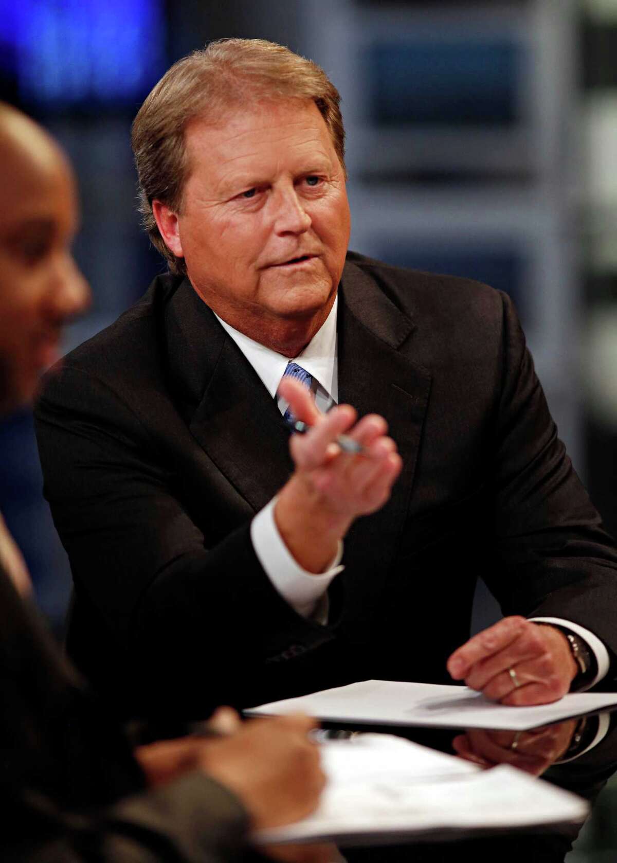 Cruz, Sadler spar in Dallas debate