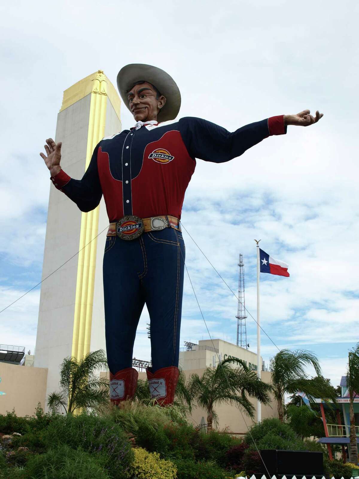 Big Tex weighs-in at 6,000 pounds and is 52 feet tall. He wears a 75-gallon hat and size 70 boots.