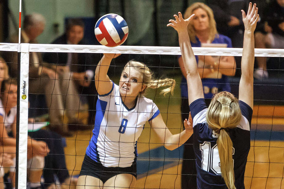 Unicorns Land alone in first place in District 25-5A - San ...