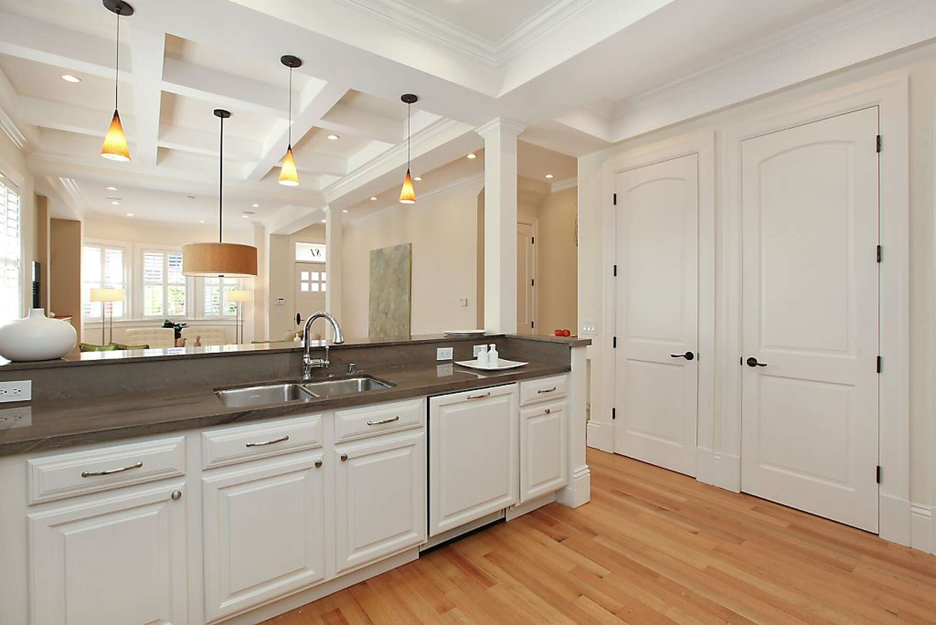 Remodeled Dolores Heights condo
