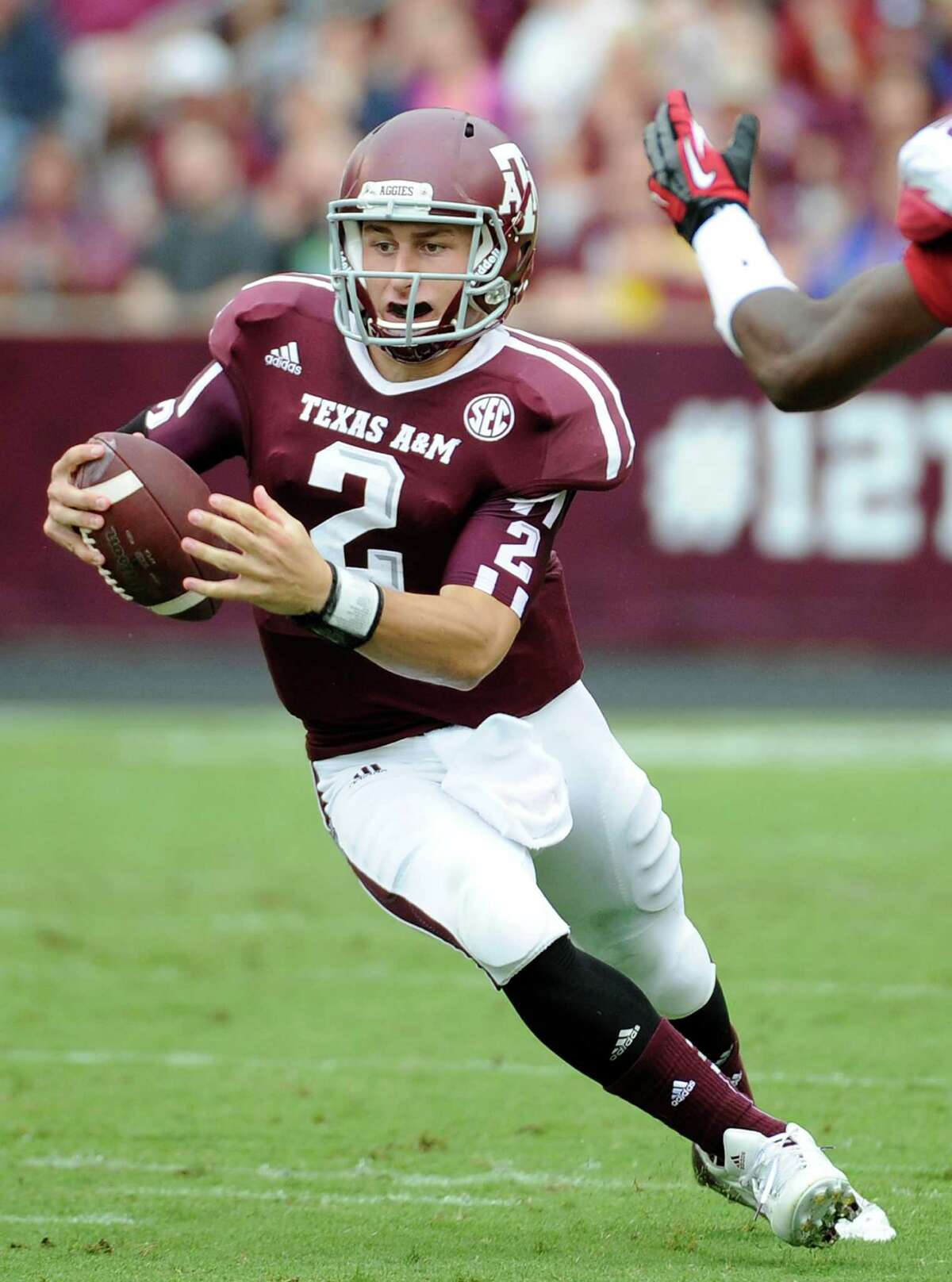 A&M’s Johnny Manziel broke the SEC record for total yards last week. He had 557, surpassing the 540 of Ole Miss’s Archie Manning (1969) and LSU’s Rohan Davey (2001).