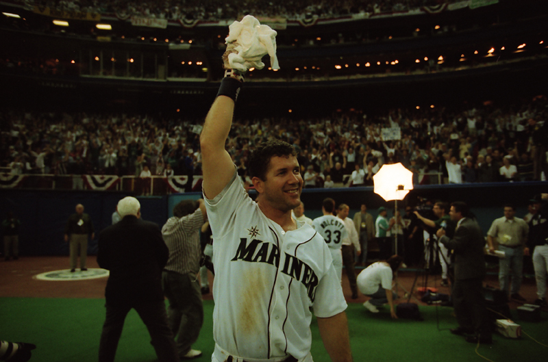 EDGARMARTINEZ WAS #SPECTACULAR IN THE #1995 #ALDS ‼️‼️ #seattle
