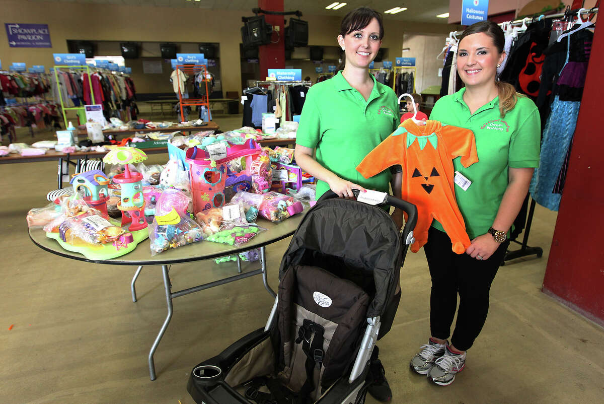 S.A. sees growth of used clothing stores