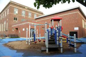 Saratoga Springs adds police at elementary schools
