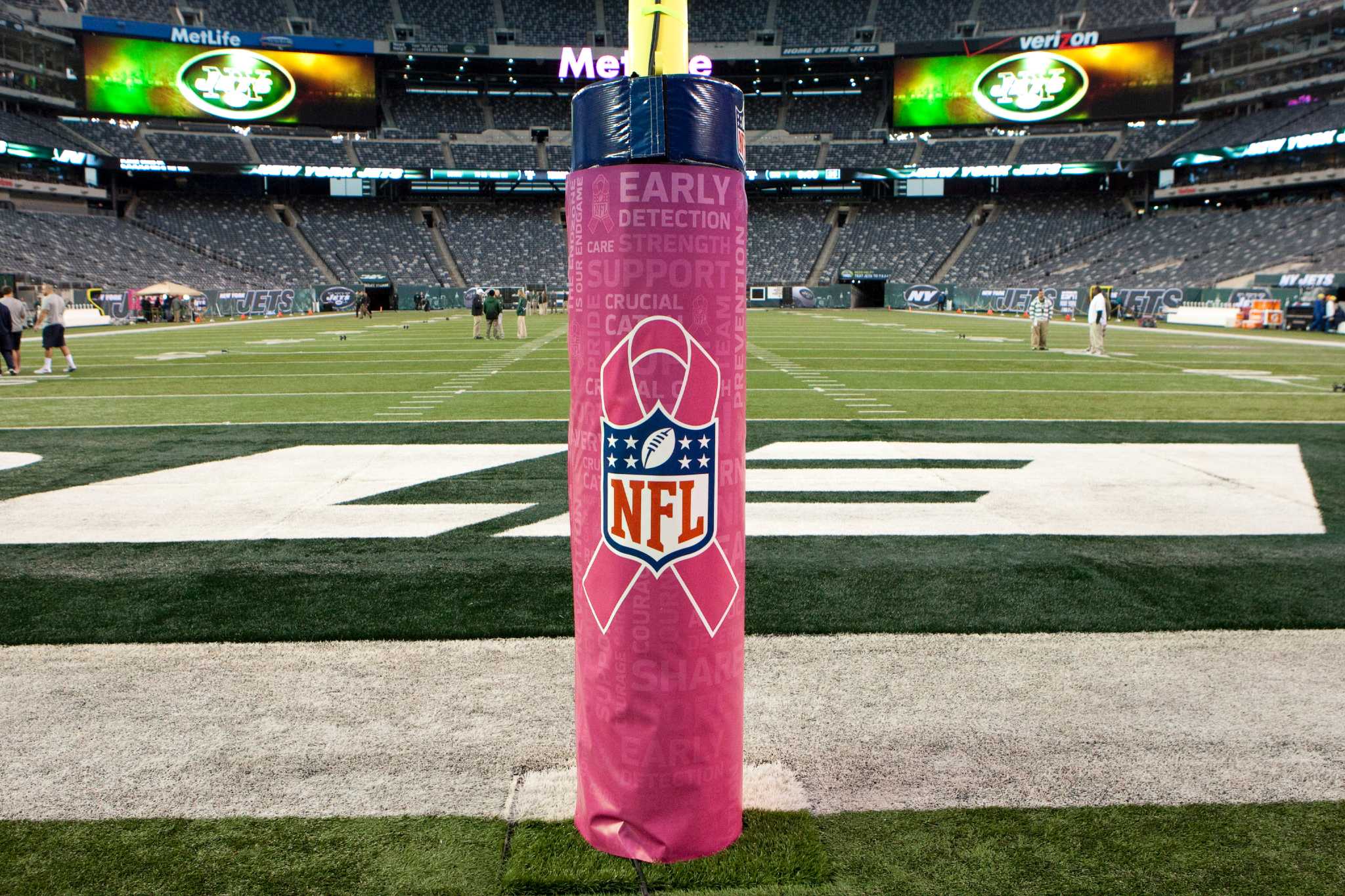 NFL Breast Cancer Awareness more style than substance - Sports