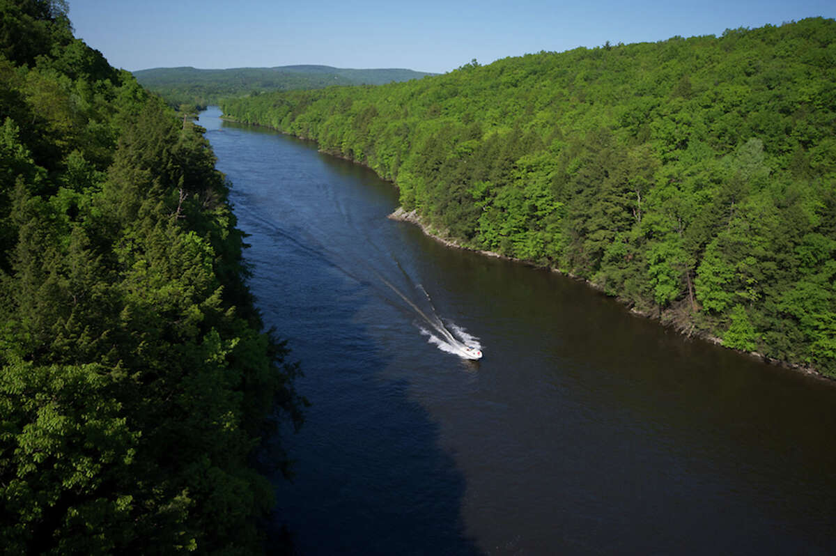 Cruise down the Connecticut River. The Connecticut River spans a distance of 410 miles and four states. It's a great place to fish, swim and kayak.