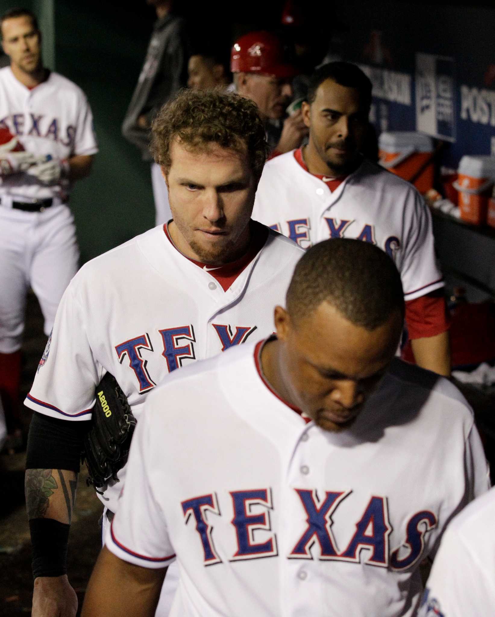 Rangers close to reacquiring outfielder Josh Hamilton from Angels