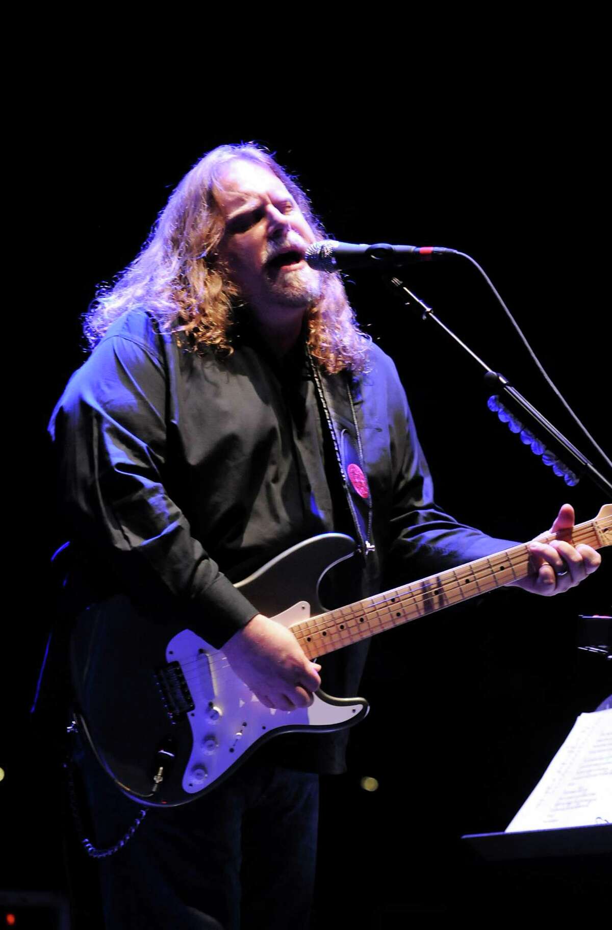 Warren Haynes talks music, his latest band and playing the Capital Region