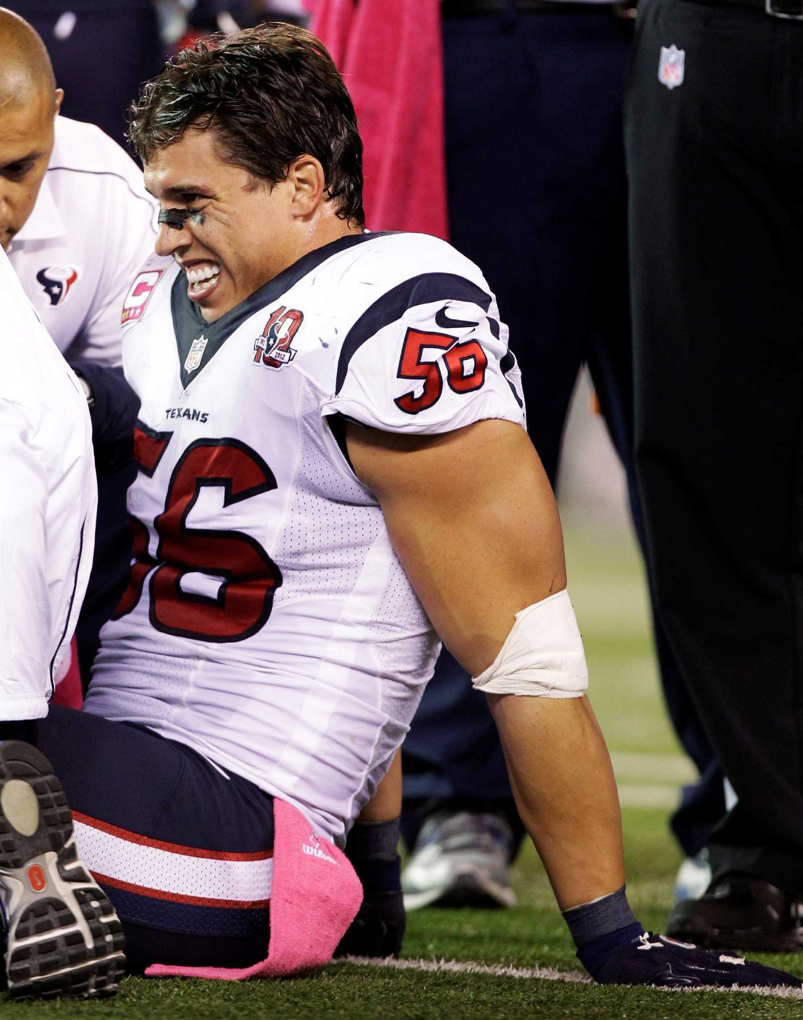 SI Photo Blog — Texans linebacker Brian Cushing is fired up after