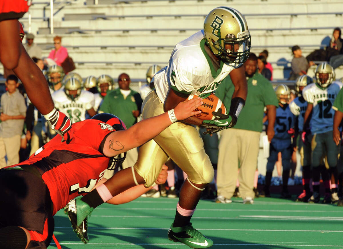 Central Tops Bassick For 1st Win