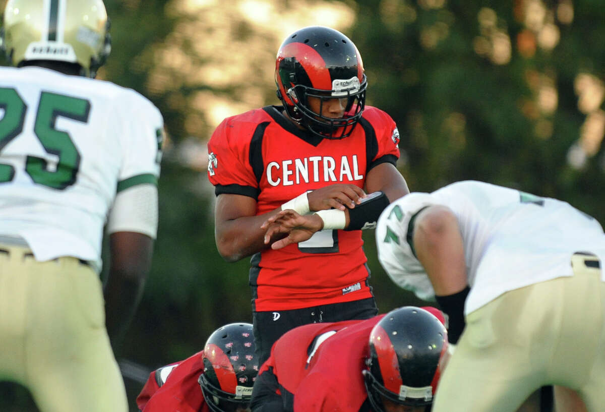 Central Tops Bassick For 1st Win