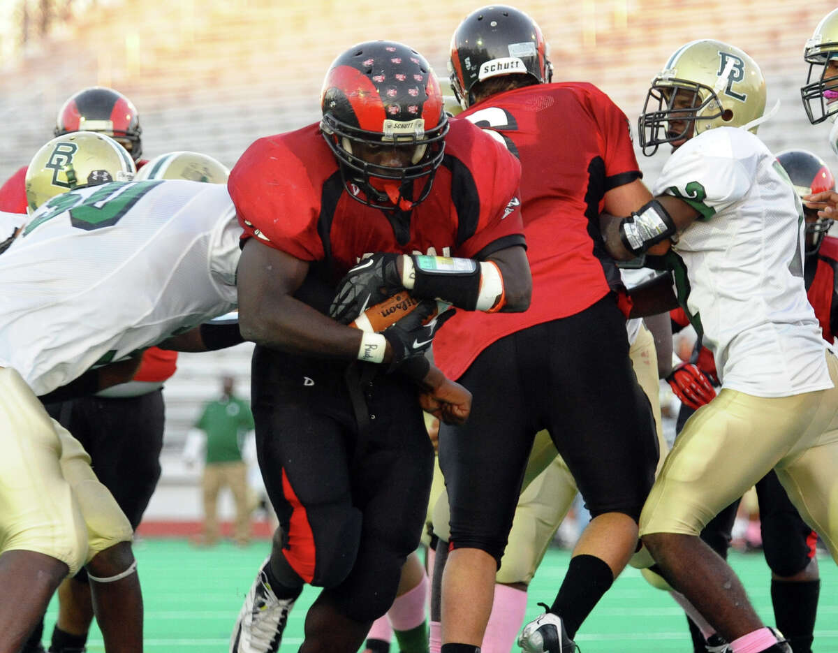 Central Tops Bassick For 1st Win