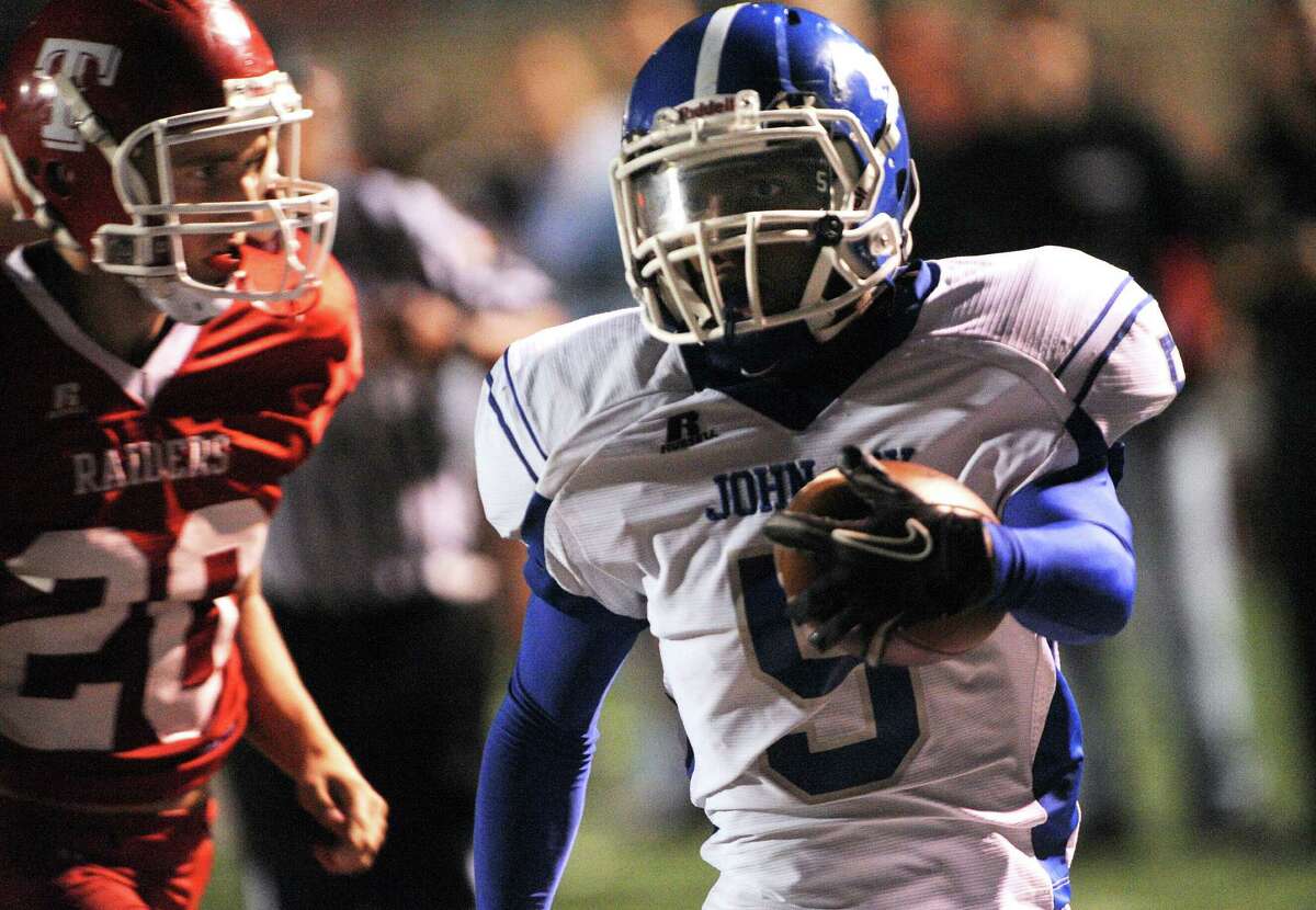 Hulbert nets five TDs for Mustangs