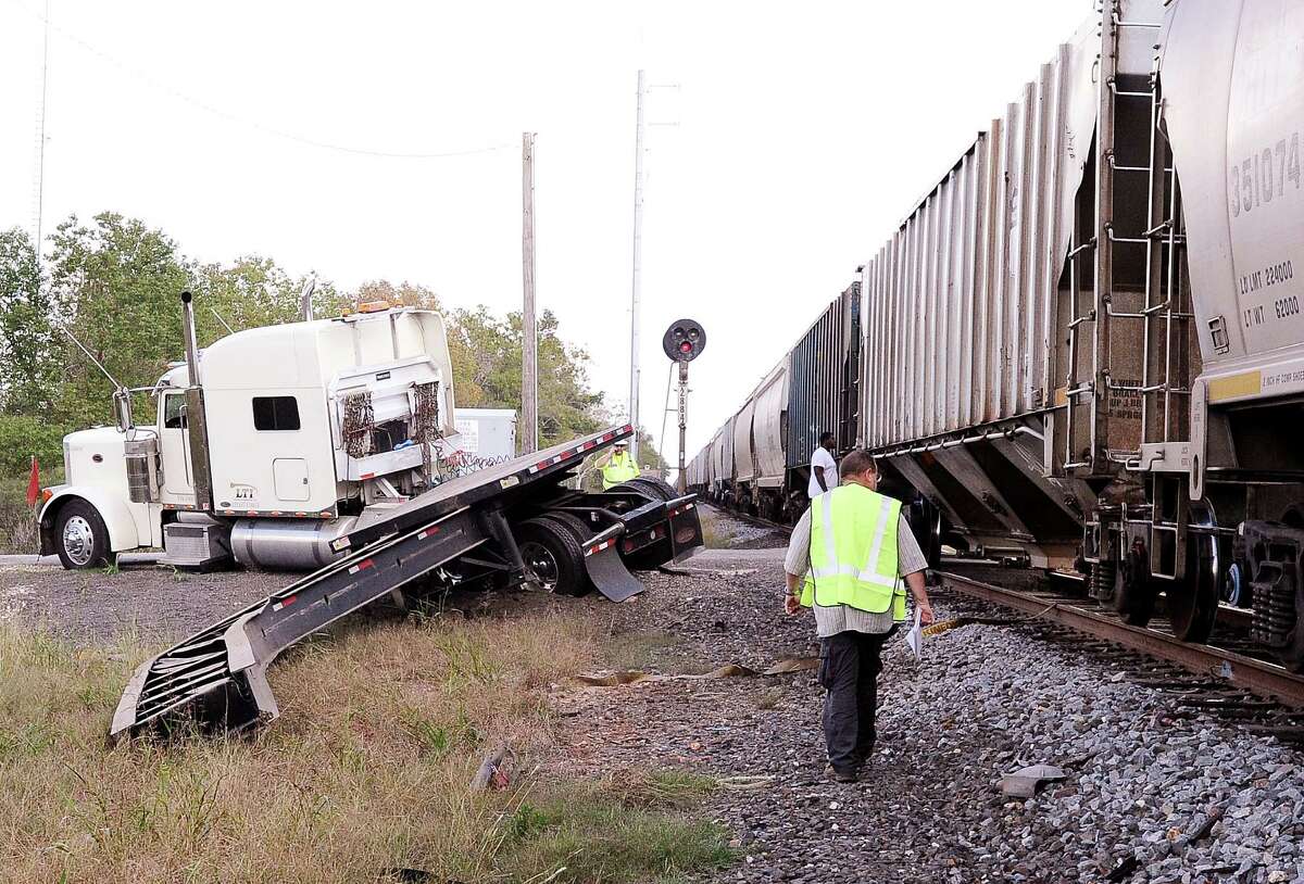 18-wheeler struck by train, 2-vehicle wreck occurs right after