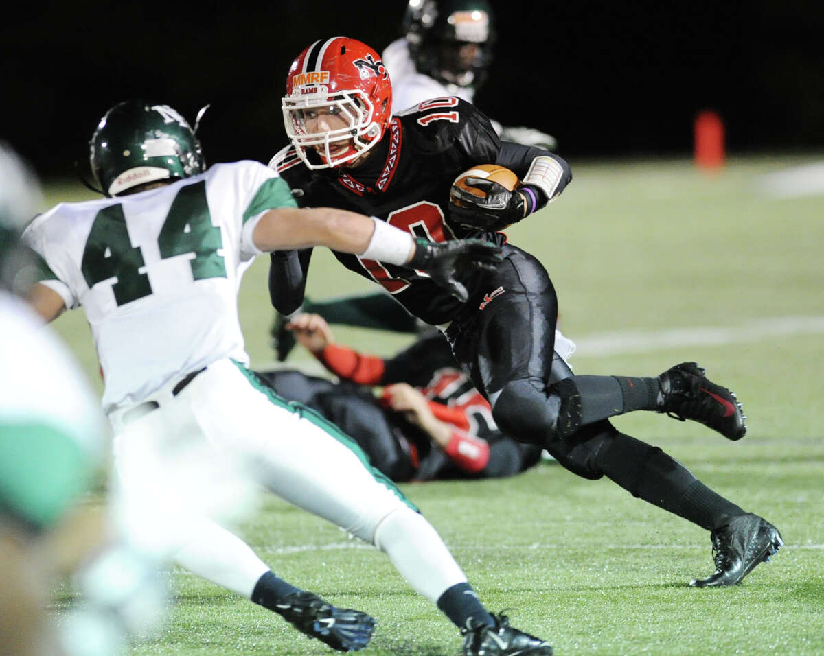 New Canaan football rolls over Norwalk