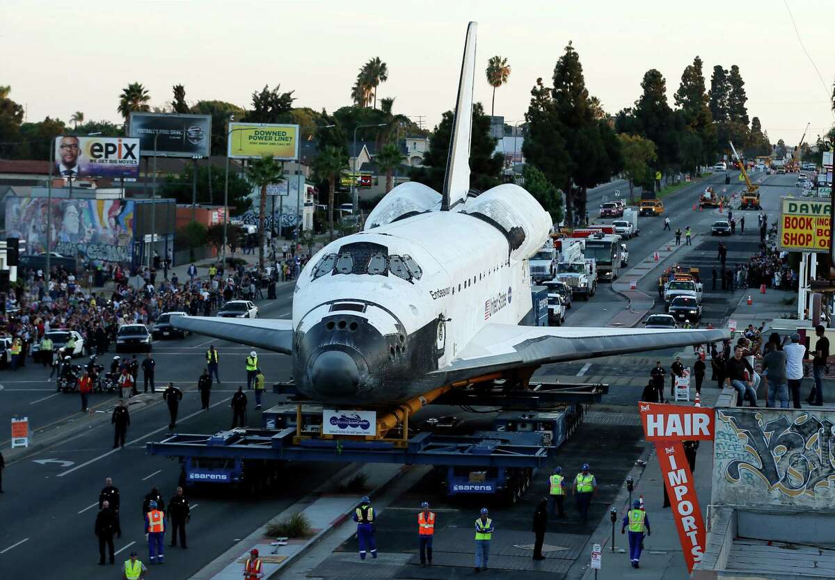 space shuttle endeavour los angeles