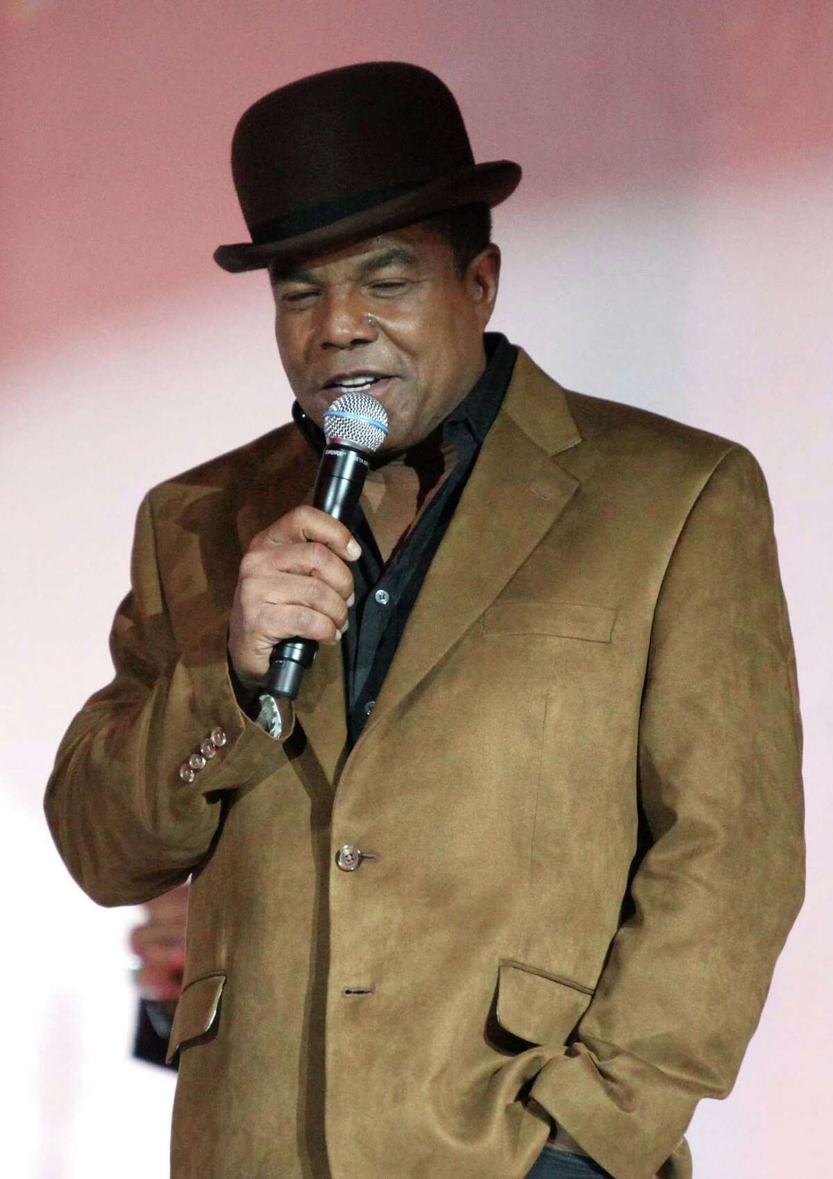 Despite father's death, Tito Jackson to perform tonight in Albany