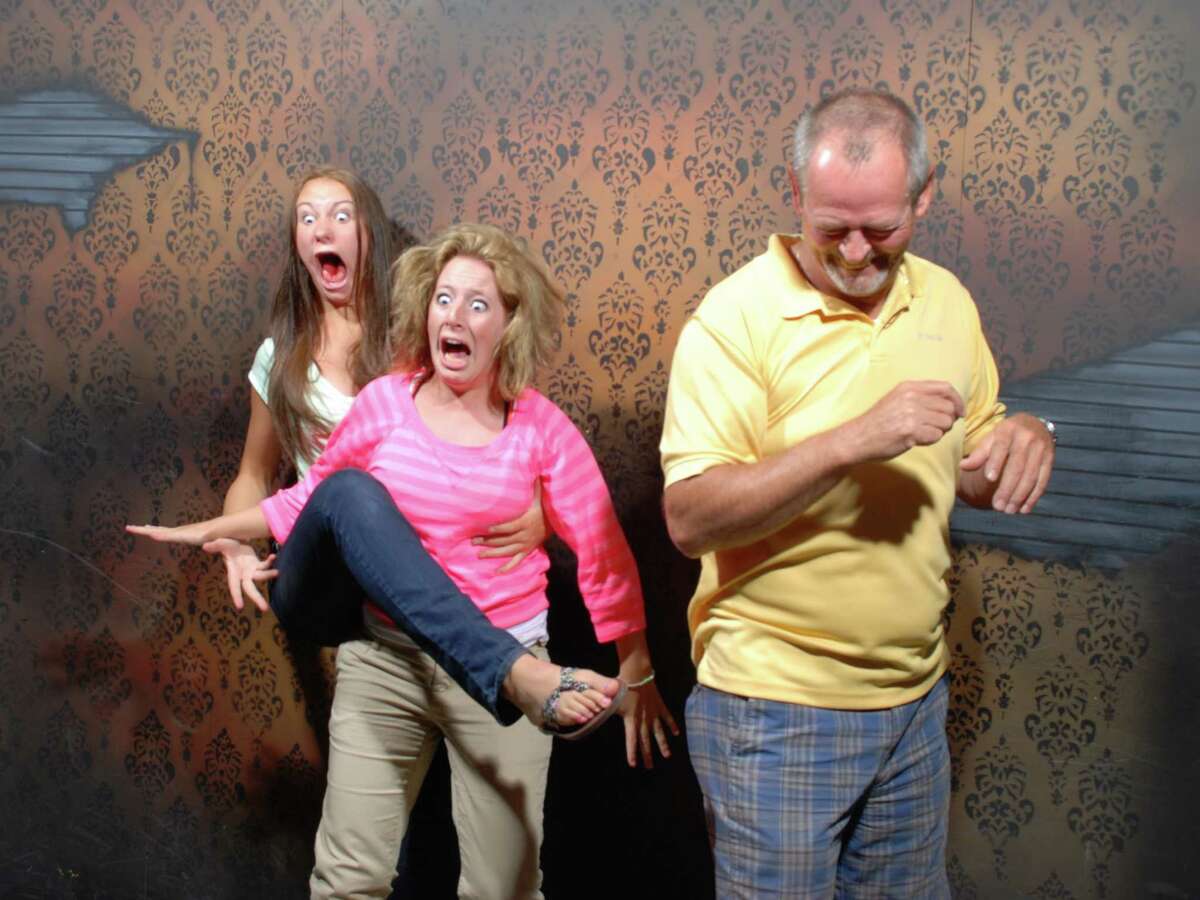 See patrons scream in horror as they have their pictures taken by surprise at Nightmares Fear Factory in Niagara Falls, Ontario, Canada. Visit: www.NightmaresFearFactory.com