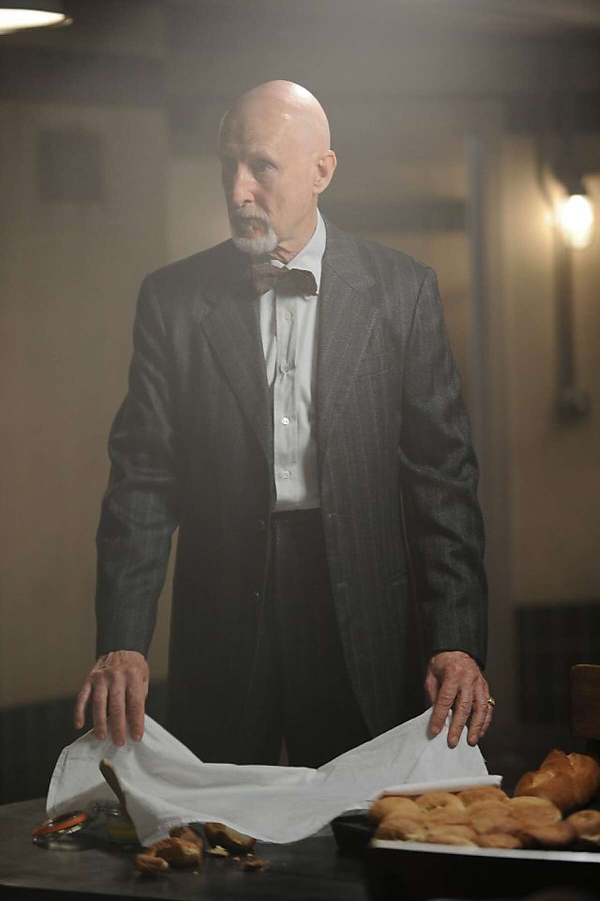 AMERICAN HORROR STORY Tricks and Treats -- Episode 202, Wednesday, October 24, 10:00 pm e/p) -- Pictured: James Cromwell as Dr. Arden -- CR: Michael Becker/FX