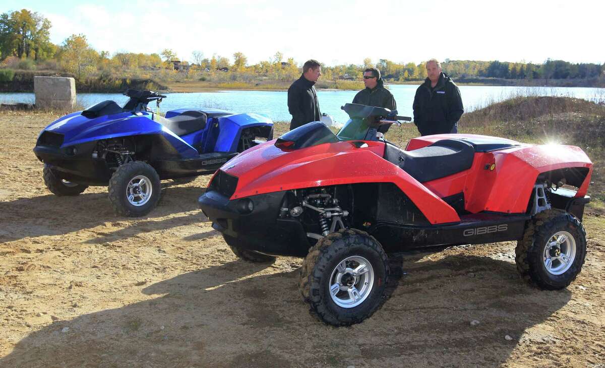 Amphibious ATV